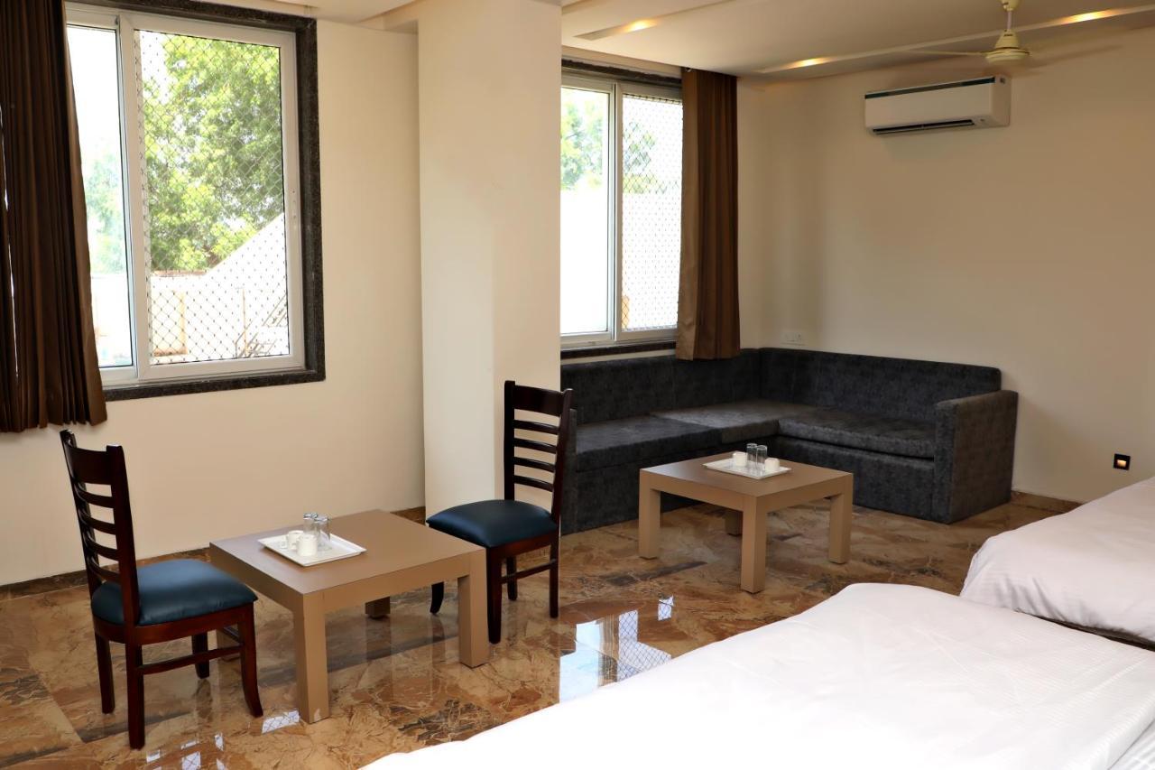 Hotel Keshav Inn Rajsamand Екстер'єр фото